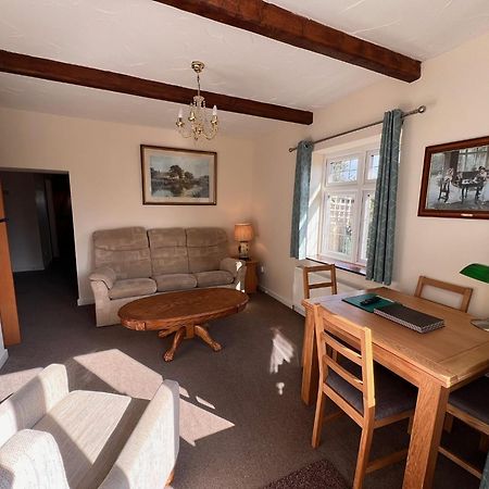Hunston Mill Self Catering Dog Stay For Free Chichester Extérieur photo