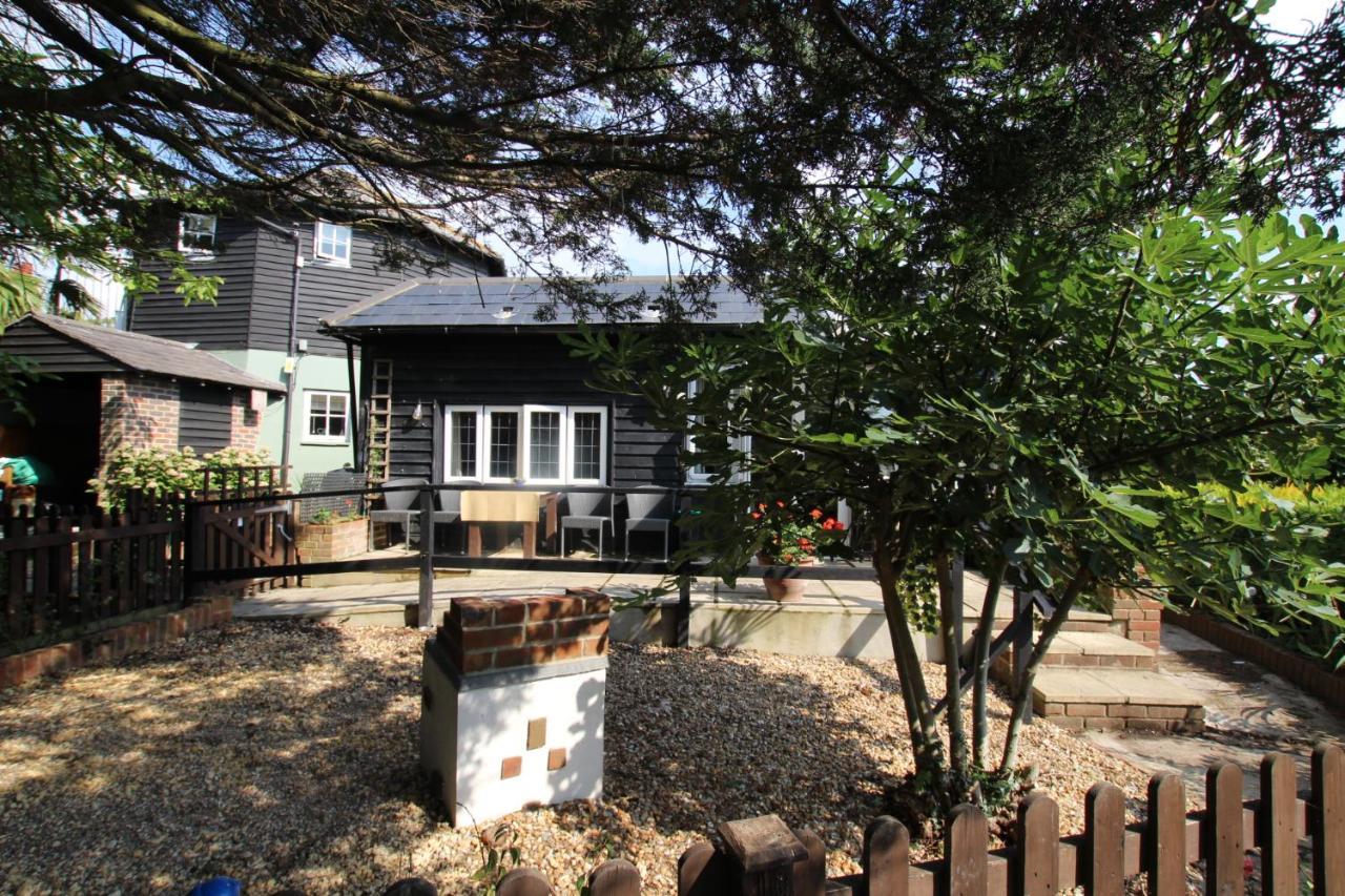 Villa Hunston Mill Self Catering Dog Friendly à Chichester Extérieur photo