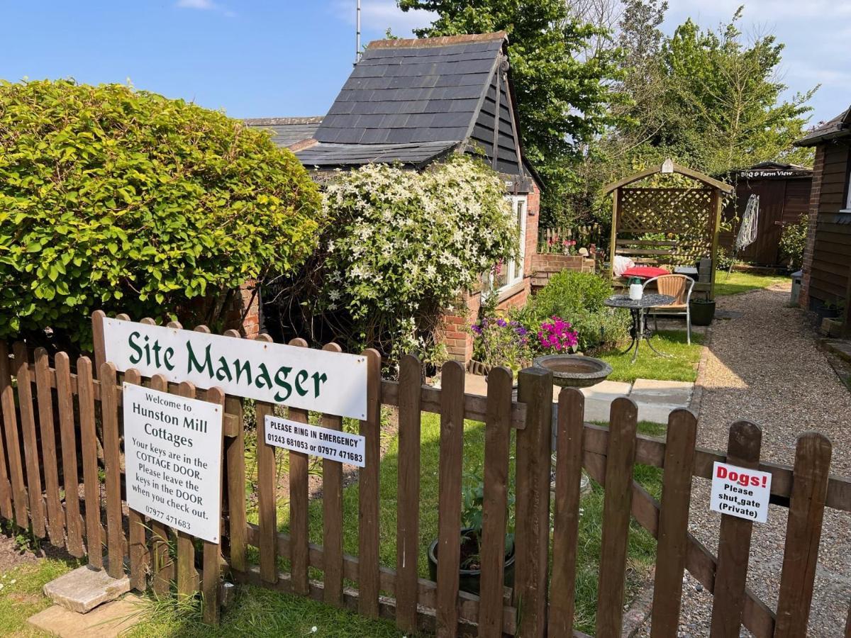 Hunston Mill Self Catering Dog Stay For Free Chichester Extérieur photo