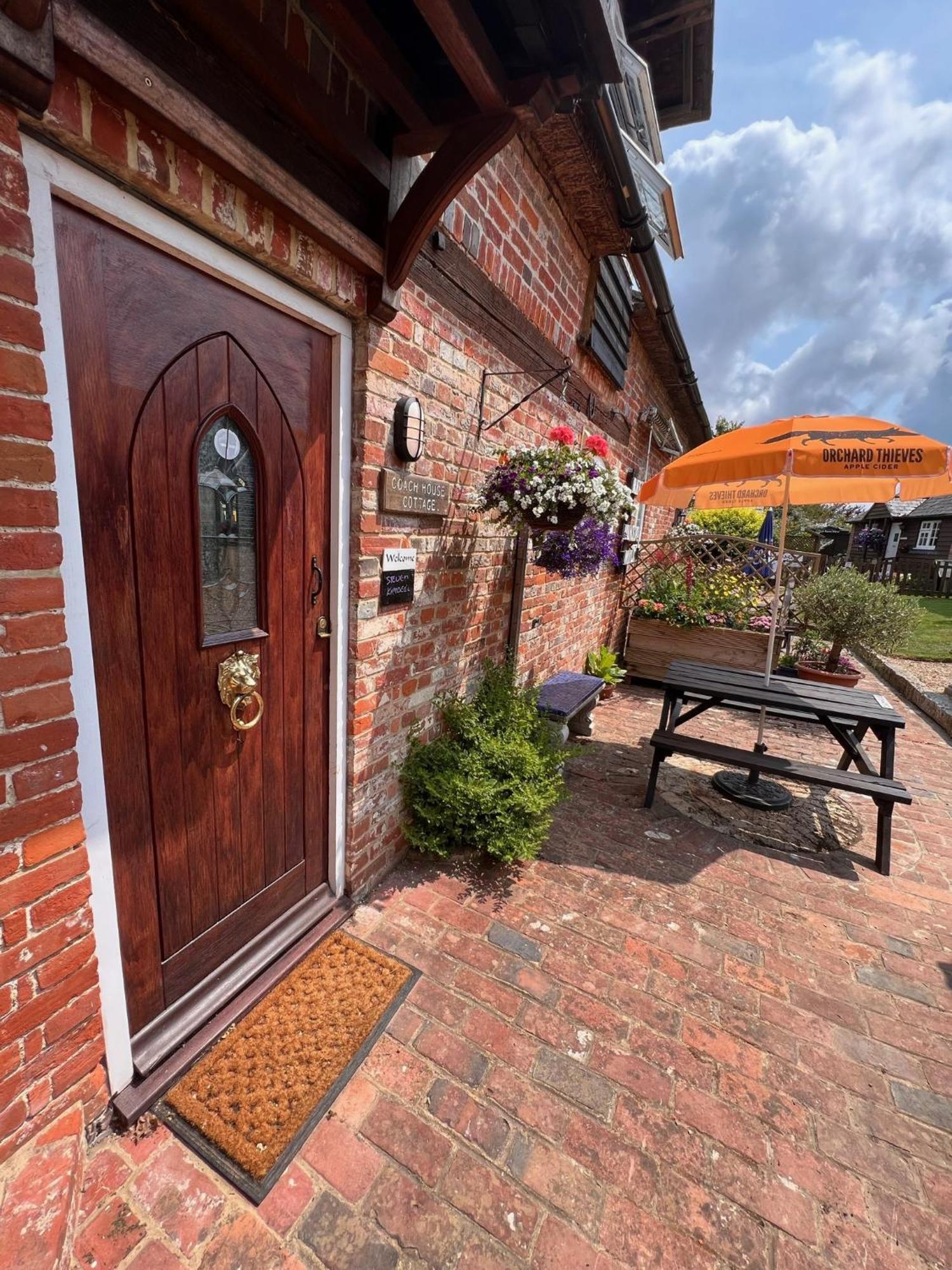 Villa Hunston Mill Self Catering Dog Friendly à Chichester Extérieur photo