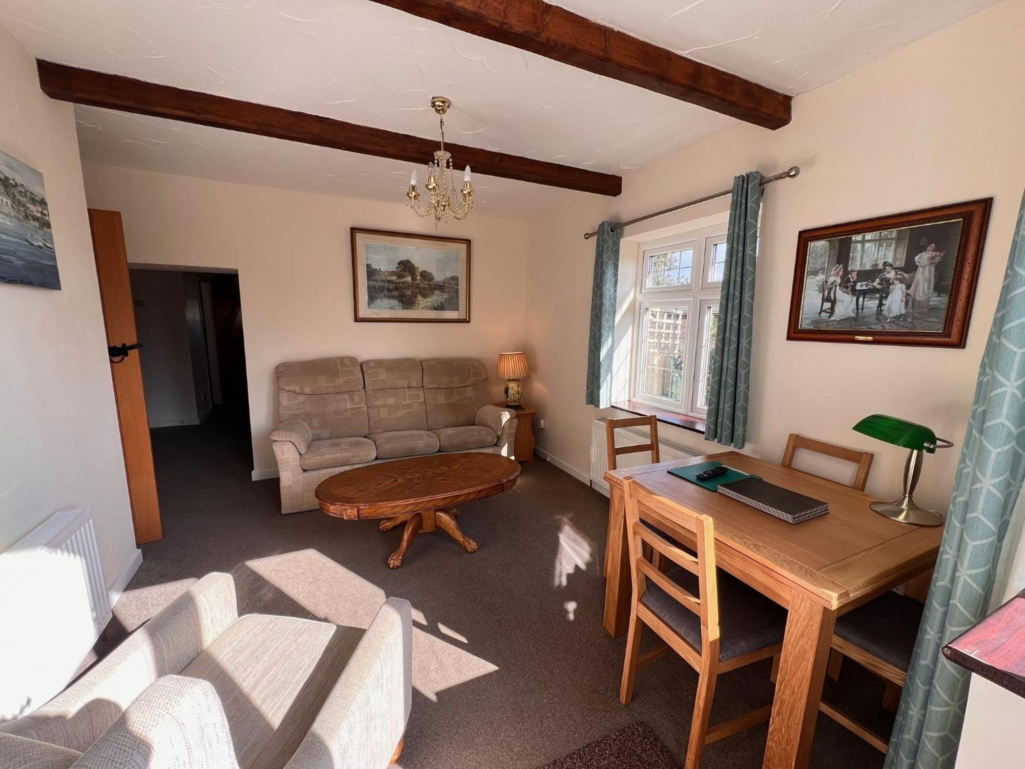 Hunston Mill Self Catering Dog Stay For Free Chichester Extérieur photo