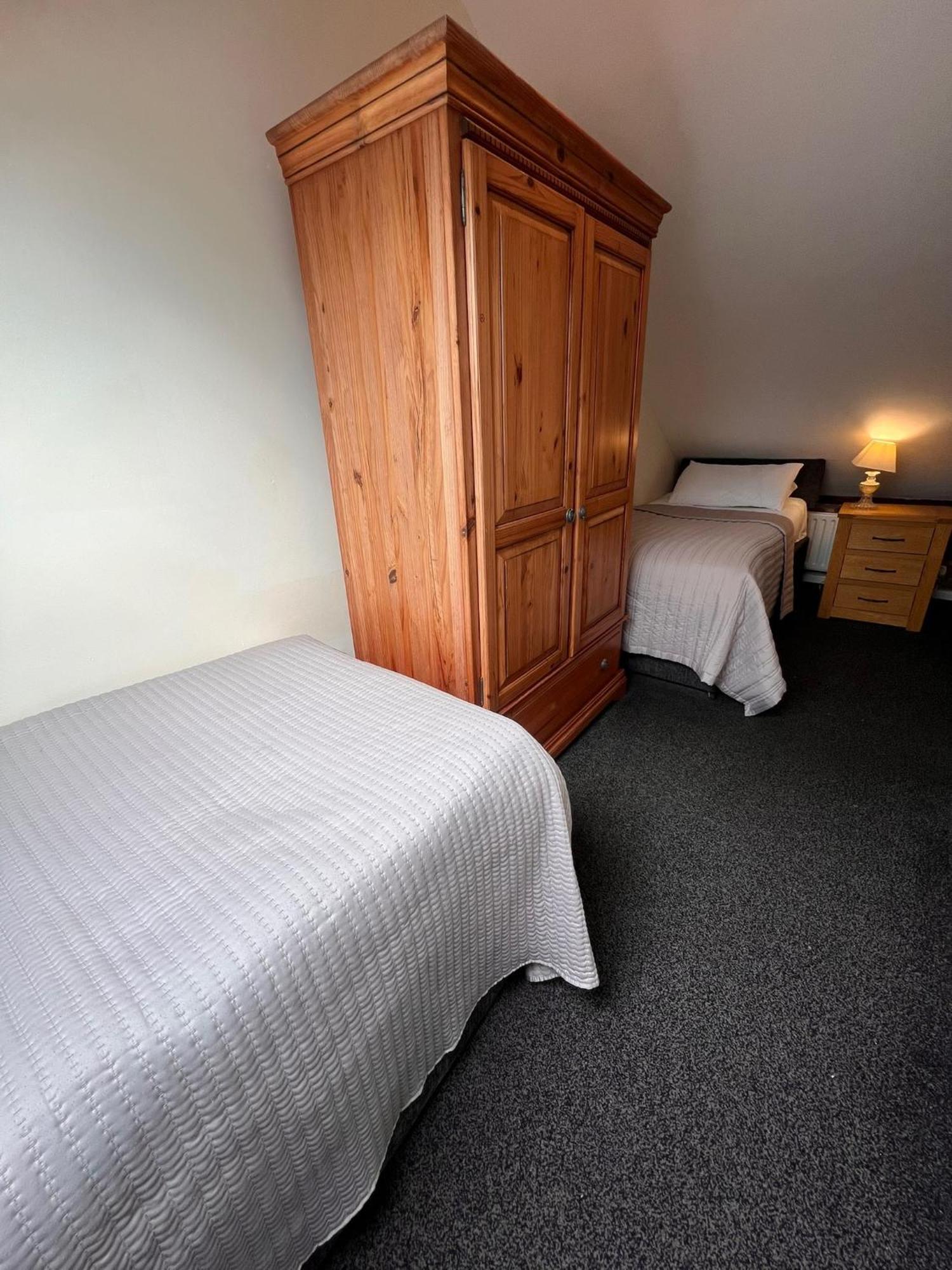 Hunston Mill Self Catering Dog Stay For Free Chichester Extérieur photo
