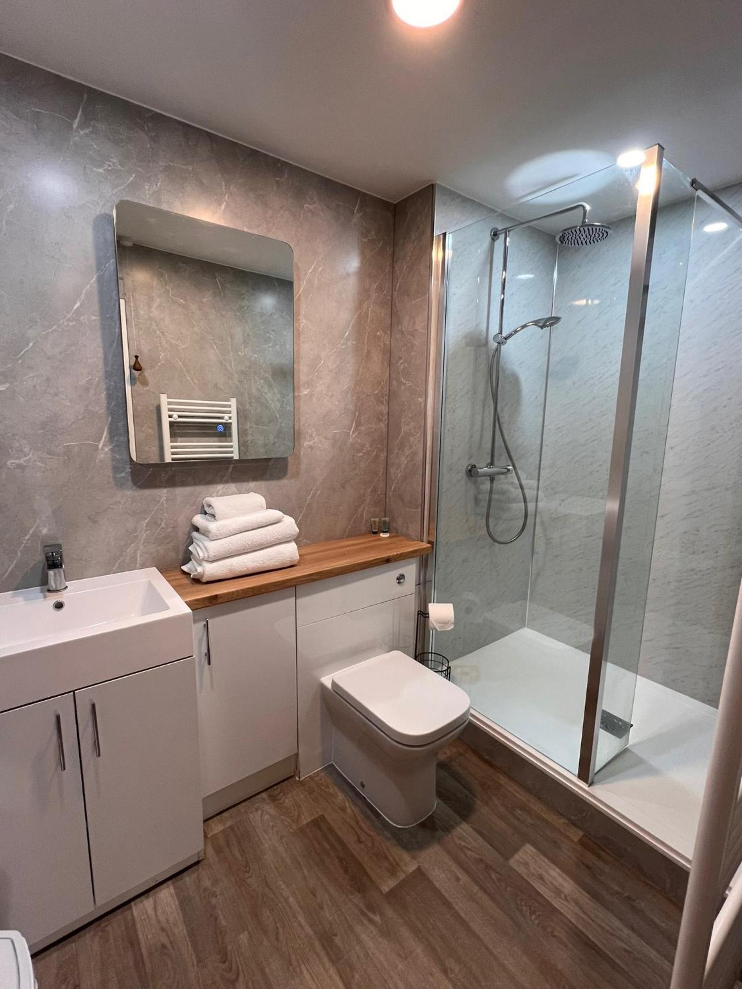 Hunston Mill Self Catering Dog Stay For Free Chichester Extérieur photo