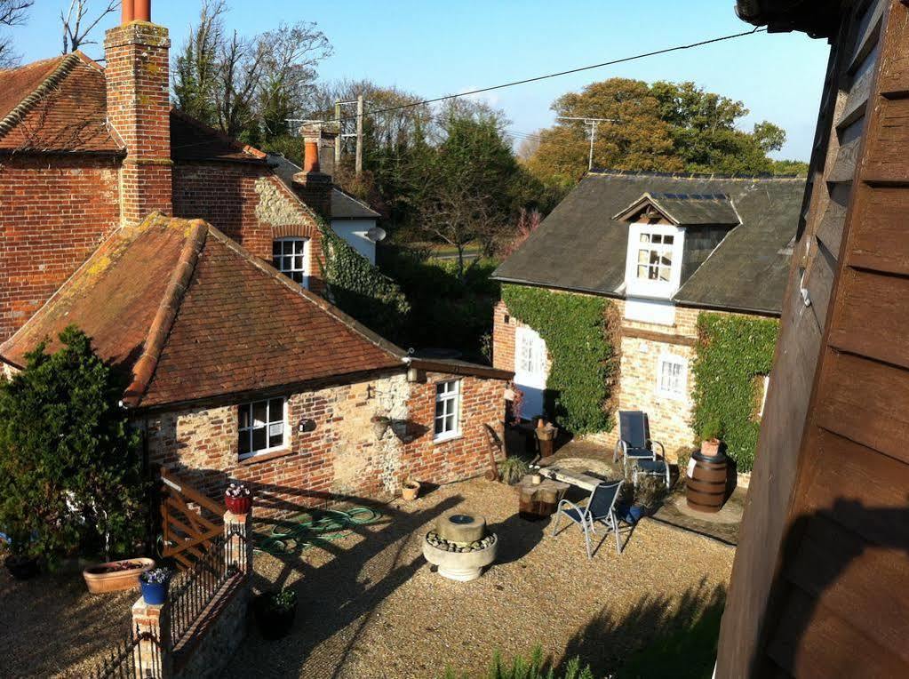 Villa Hunston Mill Self Catering Dog Friendly à Chichester Extérieur photo